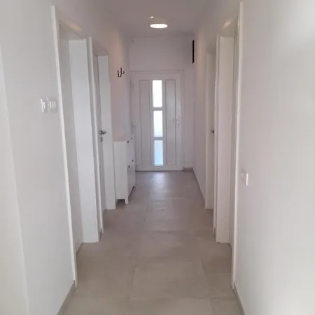Apartment Olea - With Beautiful Sea View, Near The Sandy And Center Crikvenica